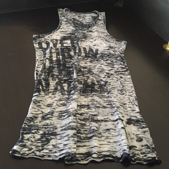 Monarchy Tank - Picture 1 of 2